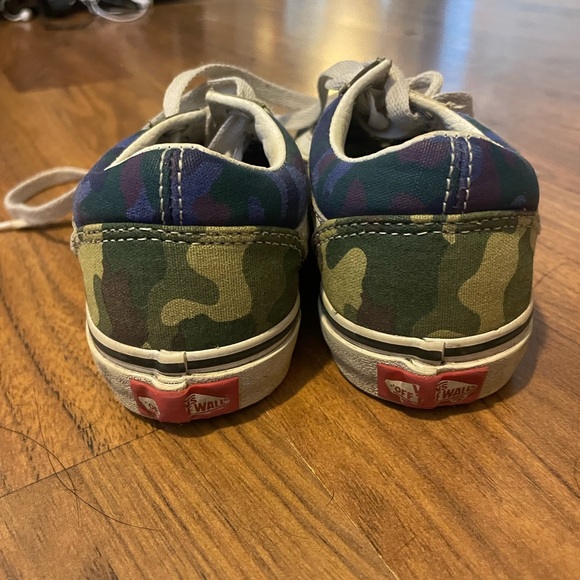 Gently used boys vans - Picture 2 of 5